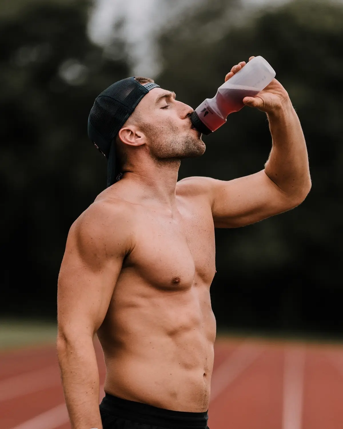 This is probably one of the most overlooked things people forget about but in my opinion it is so important. Taking these few points on board will improve your performance massively, especially if you're doing high intensity training. 30-60 minutes prior to an intense training session: - Something high in easily digestible carbohydrates - Water and electrolytes - Caffeine (optional) As soon as possible after training: - Something high in protein - Something high in carbohydrates (especially if you've got another session that day) - Rehydrate with water and electrolytes @myprotein are Launching their new Hyrox range which right now is their 