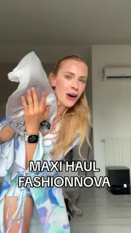 Nuovo maxi haul di vestiti troppo belli 🫠 quale promosso e quale bocciato? 😍 #Haul #outfit #dress #grwm #fashionnova #fashionnovahaul @FashionNova 