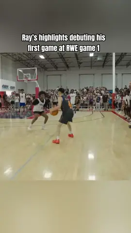 Nah ray can actually hoop 🔥 #rayasianboy #rodwaveelite #fyp 
