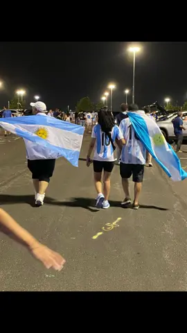 Copa america game with the fam. Most people wont understand those who do , Do!#albiceleste #copaamerica2024 #scaloneta🇦🇷💙 #argentina🇦🇷 #familia #lionelmessi 