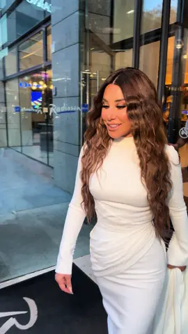 📍Romania - Bucharest 🇷🇴 #NajwaKaram #نجوى_كرم_تعا_نقعد #NewMusic #Fyp #Explore #Viral 