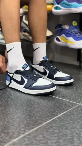 J1 Low OG “Obsidian”#gsneakers #nikedunk #gsneakers 