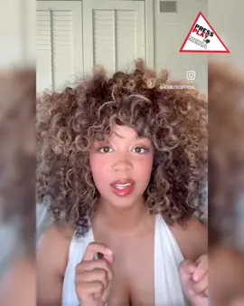 #pressplay▶️: #HER gave the internet a #nailtutorial while showing off a new lewk. 