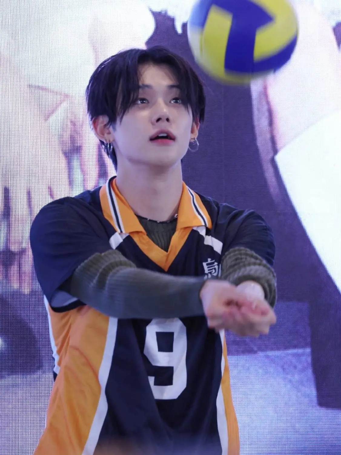 #YEONJUN - he gives the vibes #yeonjun #choiyeonjun #haikyuu #photo #cosplay #txt #txtyeonjun #volleyball #fyppppppppppppppppppppppp #fyp #fypage 