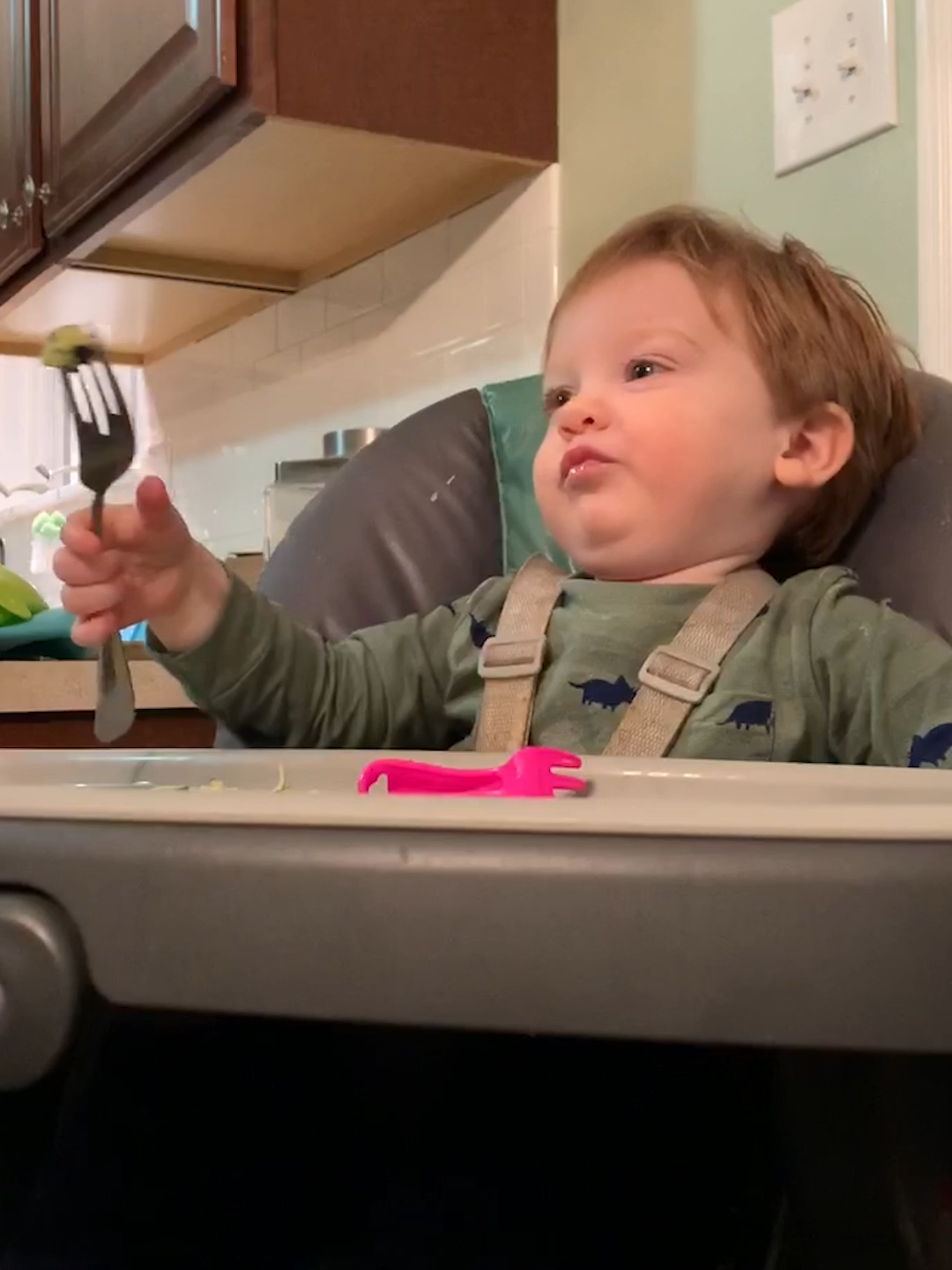 Here comes the plane! 🛫 Aaaand there goes the plane 🛬 #afv