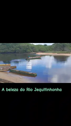 Final de tarde na beira do rio Jequitinhonha, rio que sofre com o desmatamento e com o abuso humano com a suas águas e toda a sua biodiversidade...