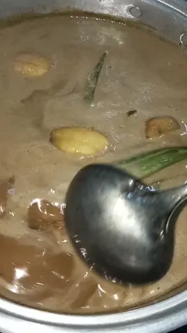 cuaca musim hujan terus jadi kita masak kolak ubi dan pisang 😊😊 #yummy 