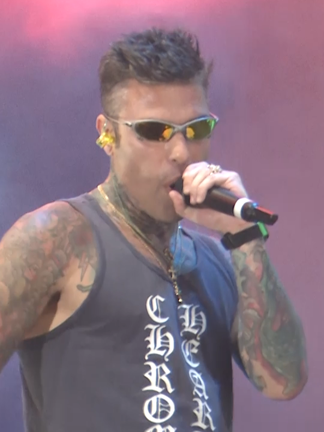 Sexy Shop 🔥🖤  @realemiskilla @fedez #radio105 #105SummerFestival #EmisKilla #Fedez