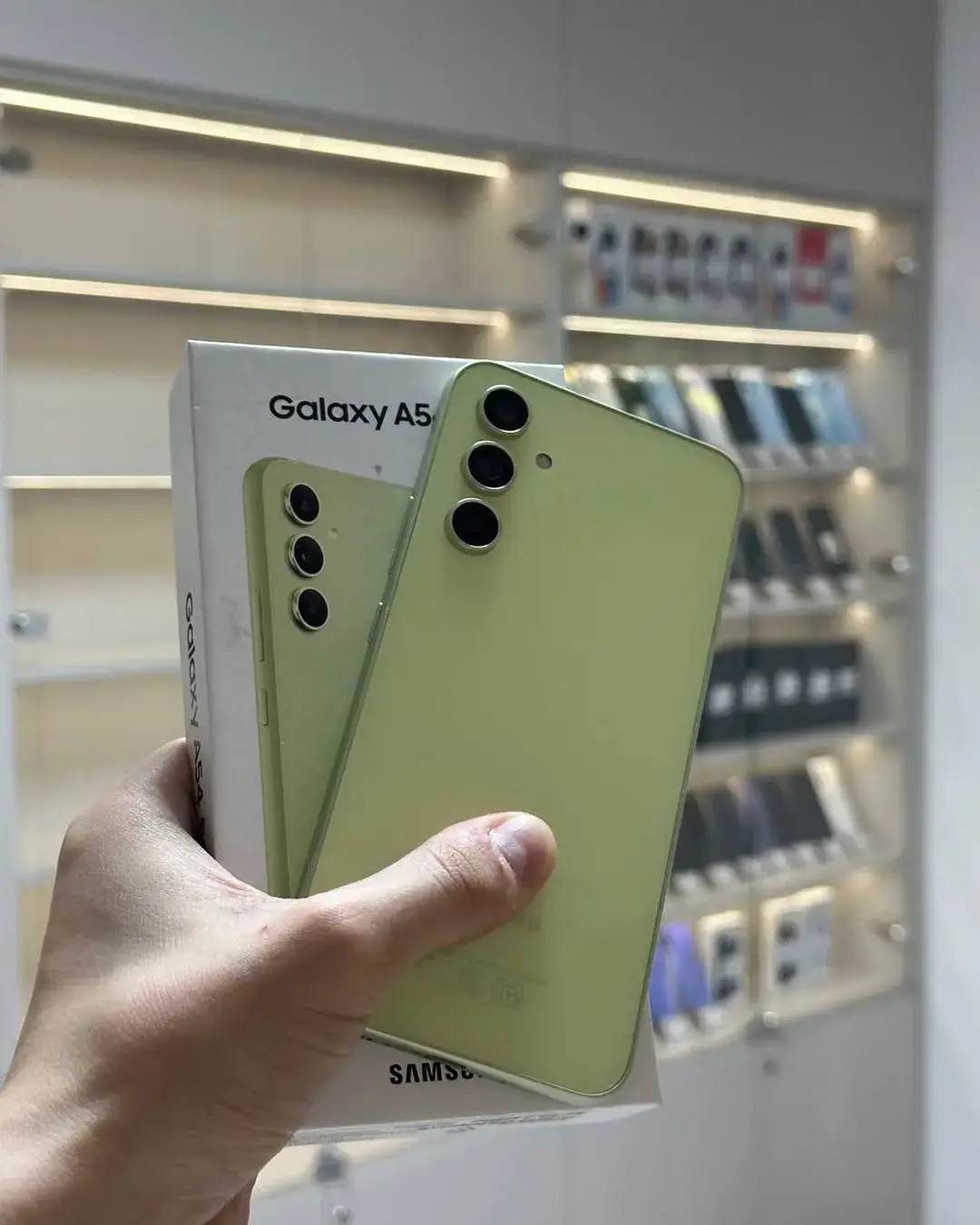 📱SAMSUNG A54 5 G📱 💲Ціна: 2000 грн. 6/128 GB ✅ В наявності 📦 Доставка:  «Нова Пошта>> «УкрПошта»  «Meest Express» «Делівері»  «Justin». 🚚 Відправлення з понеділка до п'ятниці. 🌐 Доставка по Україні ✅ Доставка - від 7 робочих днів. ↗️Для замовлення пишіть в наш телеграм↗️ #телефон #смартфон #техніка #рекомендації 