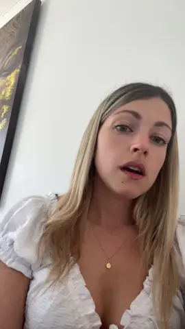 Help me pratice my english ask me a question #english #canada #woman #talking 