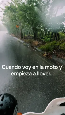 Los que manejamos moto, entedemos este sentimiento. #moto #lluvia #biker 