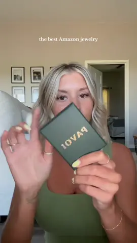 Replying to @l  your new every day pieces, right this way 👋🏼 inspo via @connor_lee21  #amazonjewelryfinds #amazonfinds #pavoi #amazonjewelry #amazon #goldjewelry #minimaljewelry 