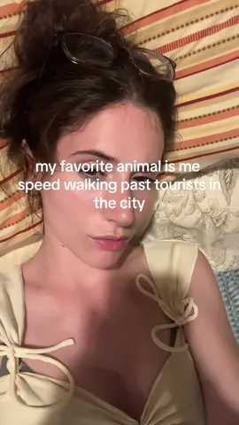 thought this was funny #excuseme #nycliving #tiktoktrending #funny #explore #real #greenfn #youlooklikeyouloveme #unfreezemyaccount 