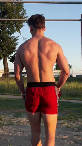#bodybuilding #motivation #sport #workout #Summer #muscle #polishboy #outside #sunny #fitnessmotivation 