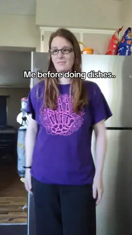 So I may have gotten this idea after I did dishes, So I had to wait for my shirt to dry so I could film the before...😂😂 But who can relate?! #sahm #doingdishes #millennial #housework 