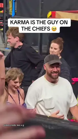 Karma is still the guy on the Cheifs 🥹 And so Taylor and Travis love story continues 🫶 video creds: @Lee-Anne  #taylorswift #TSTheErasTour #swifties #dublintstheerastour #theerastour 