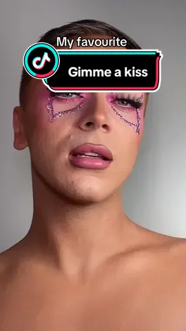 Cant go wrong with a lip oil kiss? #fyp #makeup #transition #trend #kiss #makeuptransformation 