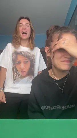 Non pensavo lei avesse fatto lo stesso però 😂 #sisters #funnyvideos #sistergoals #fun #funnymoments 