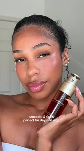 Me 🤝🏾 Skin Prep Can’t skip it, the @Clarins USA Double Serum is a beautiful serum for both the day & night. This especially wears well throughout the day under makeup. Creates an instant glow while supporting the skin barrier. Have you tried the Clarins serum before? #skincare #flawlessbase #antiageingskincare #glowyskin #glowyskincare #clarinspartner #doubleserum