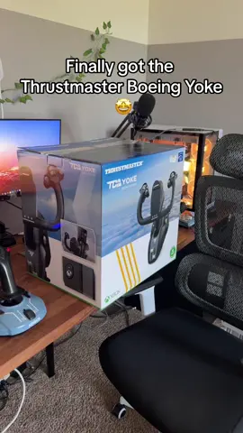 You guys can stop flaming me for using a sidestick on boeing now 😭🙏 #microsoftflightsimulator2020 #aviation #vatsim #flightsimulator #thrustmaster 