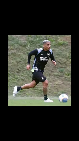 Alan é anunciado pelo Botafogo  durante a última semana foi publicado em vários site e insta que ele cumpriria o pré contato com o Botafogo #botafogo #botafogonotiktok #botafogooficial #botafogo_mil_grau_  #Alan #bfr #BFR 