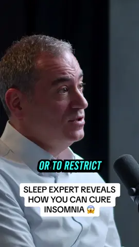 Struggling with insomnia? Then watch this 🫣 #podcast #podcastclips #sleep #sleeping #sleepexpert #insomnia #doctor #dr #diaryofaceo #tips #tip #LifeHack #howto 