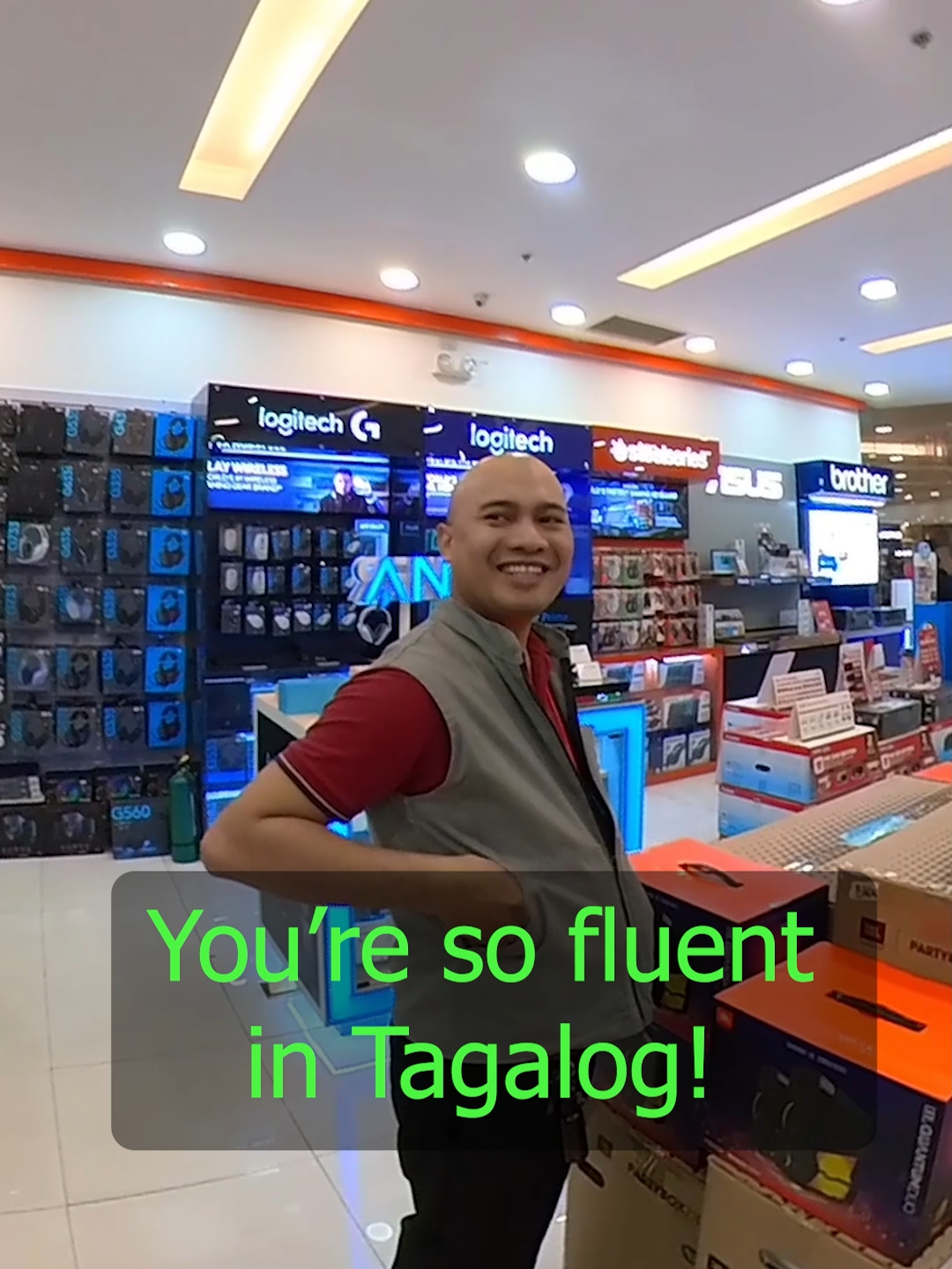 @ryanhaleyt is famous in the Philippines too! 😱 🇵🇭 #tagalog #philippines #piliinmoaangpilipinas