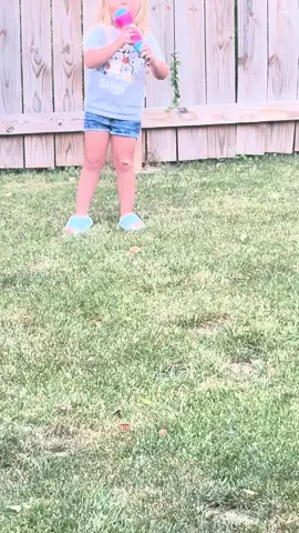 Shake it off shake it off she thinks shes Taylor swift 🤪😂 hopefully one day she’ll get to meet her #taylorswift #shakeitoff #toddlersoftiktok #hatersgonnahate #summervibes 