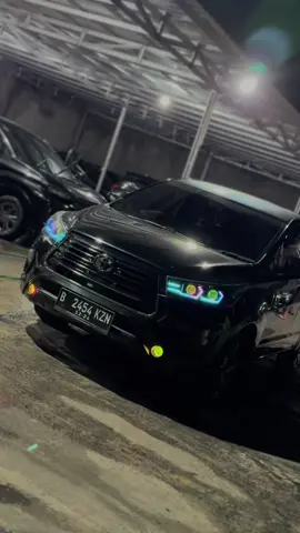 infoh kopdarrrrr tapi sepurane naming spek mobil rental 😅🙏 #JelajahLiburan #ArmadaNyeniMughnyTransport #Bukanspekpemburugengsi #fypシ #innovareborn #dieselpower #pro7 #matrix 
