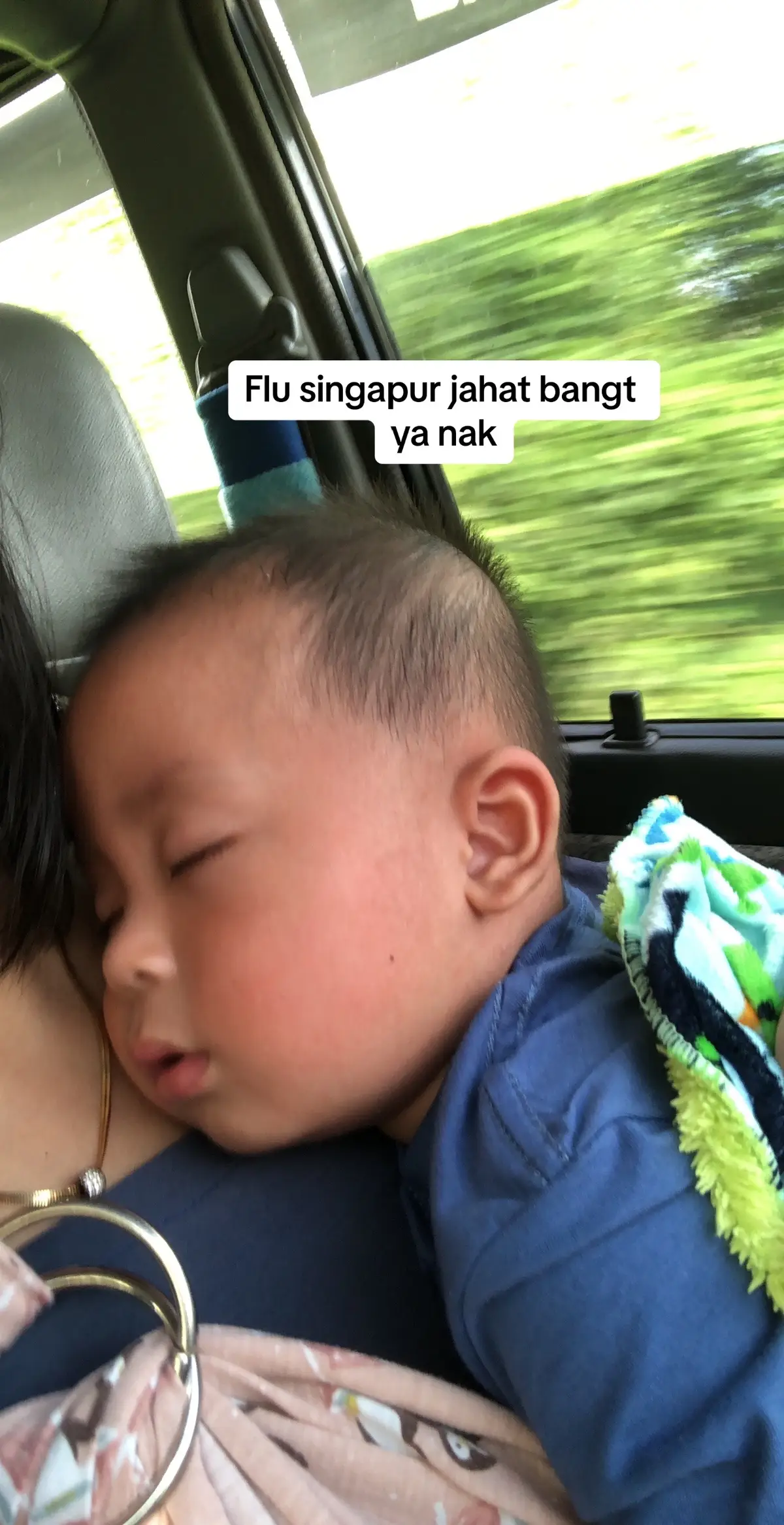 Hati hati ya bund yg anaknya terkena virus flu singapur ,anak jadi susah nyusu ,makan ,jadi rewel ,susah tidur …. Obat yg ampuh apa ya?  #fyp  #flusingapur 