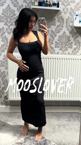 Slip into our slimming dress and get perfect curves instantly 💃💃#mooslover #mooslover_freshfinds #fashion #dress #style #vrial 