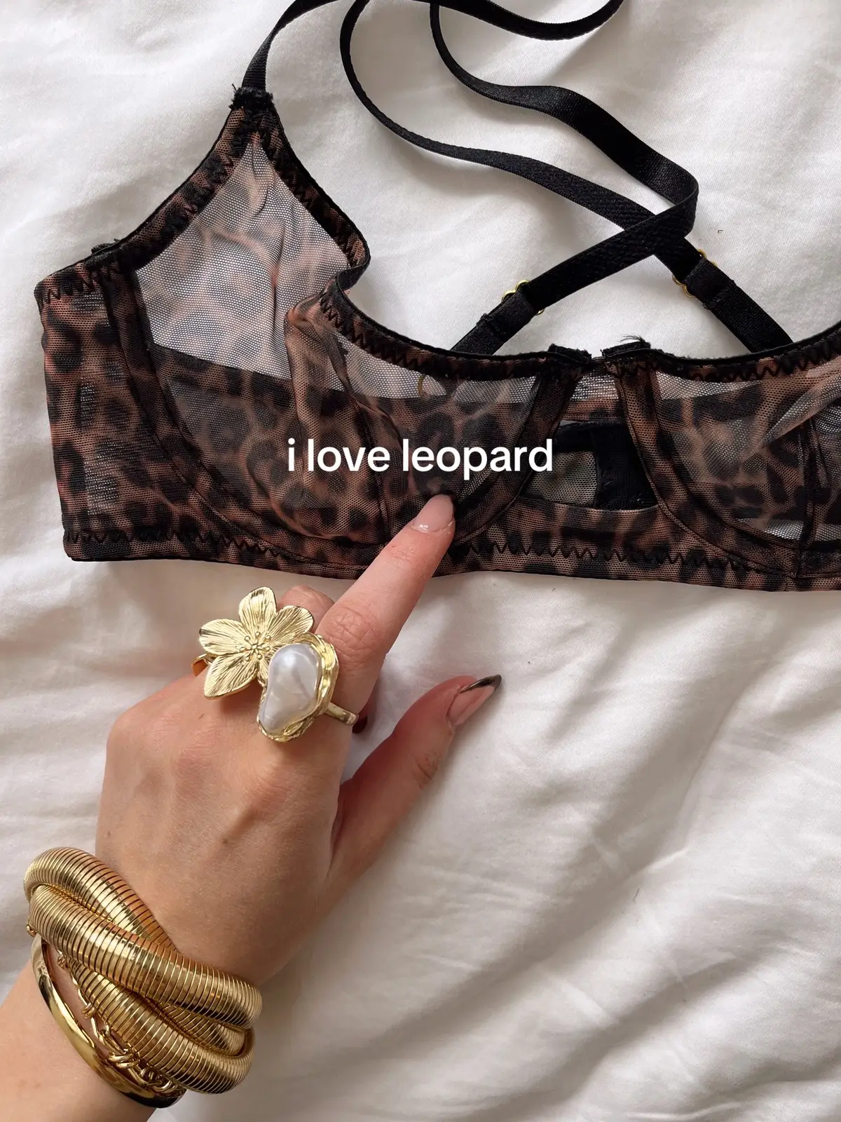 leopard was never a trend to me #leopardprint #leopard #leopardshorts #walesbonner #leopardadidas #leopardtop #outfitideas #jewelryinspo 