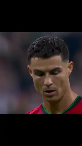 Ronaldo crying makes us all sad💔 #ronaldo #cr7 #sadmoment #crying #footballtiktok #footballedit #Soccer #edit #foryoupage #foryou #fy 