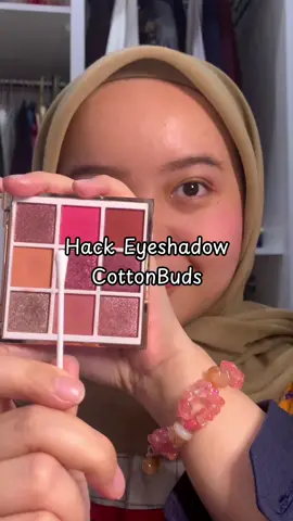 Hack eyeshadow baru nih, cakep juga hasilnya ternyata #eyeshadowhacks #makeuphack #beautyhacks 