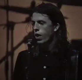 long hair dave my love #davegrohl #davegrohledit #foofighters #foofightersedit #nirvana #nirvanaedit #90s #fypedit #xyzbcafyp #davegrohlsupremacy #davegrohledits 