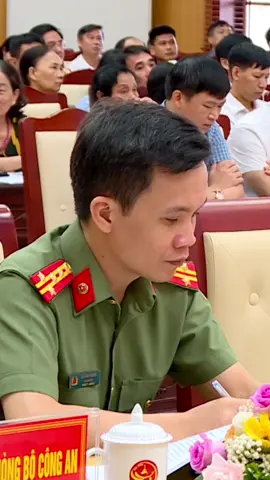 Nay mới thấy sếp xuất hiện. Đại tá Bùi Duy Hưng (1978), Uỷ viên BTV Tỉnh uỷ, Giám đốc Công An tỉnh Bắc Ninh. #trending #congannhandan #xuhuongtiktok #xuhuong #trend #trendingvideo #trendingtiktok 