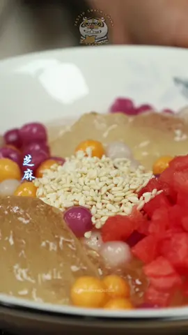 Musim panas paling enak makan dessert jelly dingin 😍