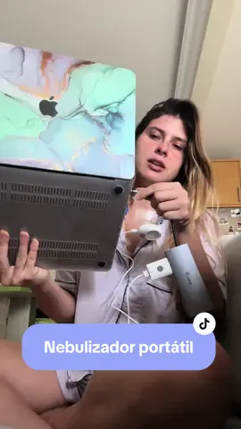 Pra quem precisa fazer nebulizaçao em momentos diferentes do dia ou fora de casa, esse é ótimo! Ta me salvando muito nessa semana em que to gripada.