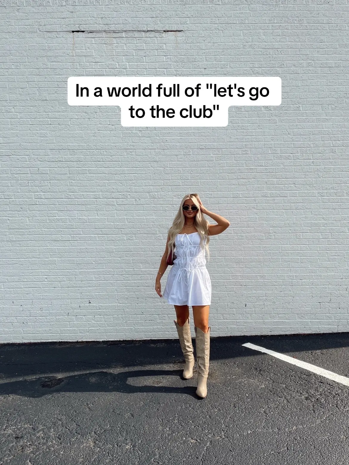 I like to call it ✨balance✨ !! chill week + club on the weekends >> #balance #club #clubbing #Summer #worklifebalance #alixearle #miamiclubs #ibiza 