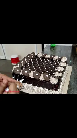 SQUARE CHOCOLATE CAKE | OREO BISCUIT CHOCOLATE CAKE DESIGN#cakedecorating #pastel #usa_tiktok #foryoupage #foryou #fyp #germany #pastry #usa #france #heart #Love #cake #flowers #chocolate @Top-Cake-Master @Top-Cake-Master @Top-Cake-Master @decoration cake @fans @food foodie @🇳🇱Top-Cake-Master🇲🇦 @pasteleria @🍰🎂Master-Chef🎂🍰 