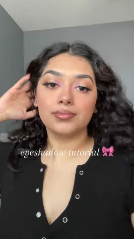 whats your favorite color ? 🎀  #eyeshadow #eyeshadowtutorial #makeupinspo #makeup #beauty #grwm @NYX Professional Makeup @Juvia’s Place @wetnwildbeauty 