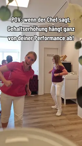 POV: wenn der Chef sagt, Gehaltserhöhung hängt ganz von deiner Performance ab!  Na dann geht's ab 😅 Welche Strategien habt ihr so? #arbeit #kollegen #zfa #mfa #praxis #praxisalltag #2024 #geld #team #lustigevideos  @SkySky