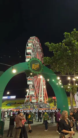 Bora de lembrança boa! Vocês lembram desse nosso encontro como dupla de correspondentes Kuat? Morgana e Edu animaram e muito a noite de Caruaru! Nós amamos toda a experiência, foi muita dança, muita música e o melhor de tudo, um super encontro de gostinhos do São João de Caruaru. Foi tudo incrível e já estamos preparados para o próximo. #MeuPaísKuat #MeuPaísCaruaru #MeuPaísSãoJoão #publicidade 