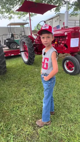 We were able to make a stop for the 79th annual National Thresher Show in Wauseon, OH Jackson and his dad doing what they do chatting about  tractors- there were over 600 tractors #farmlife #justajacksonthing #jacksonfarmer #oldschool #farmtok #tractor