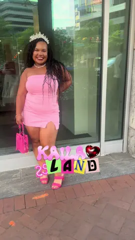 Kaila-land 2️⃣5️⃣ Birthday Dinner OOTD 🥳🩷 • • #kailaland25 #kailatheangel #birthday #OOTD #birthdaydinneroutfit #birthdayoutfit #princess #pinkdress 