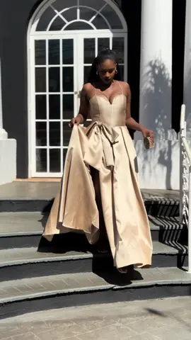 Aiii… esse vestido!  #blackgirl #blackgirlmagic #braziliangirl #dresses #fyp 