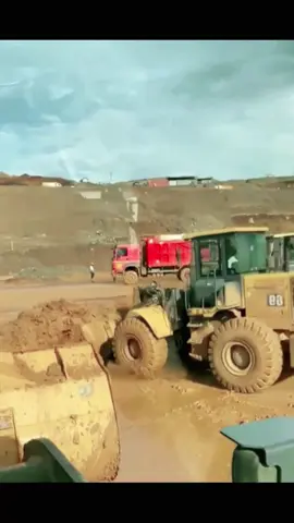 làm không lo làm chỉ lo khịa 😅😅😅 #xuhuong #excavator #truck #funnyvideos 