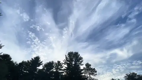I’ll never stop saying it: Camp clouds are unreal & unmatched; this place is every bit magic, straight up to the troposphere ☁️   #camp #clouds #cirrostratus #cirrus #summercampforever #CampTamarack 
