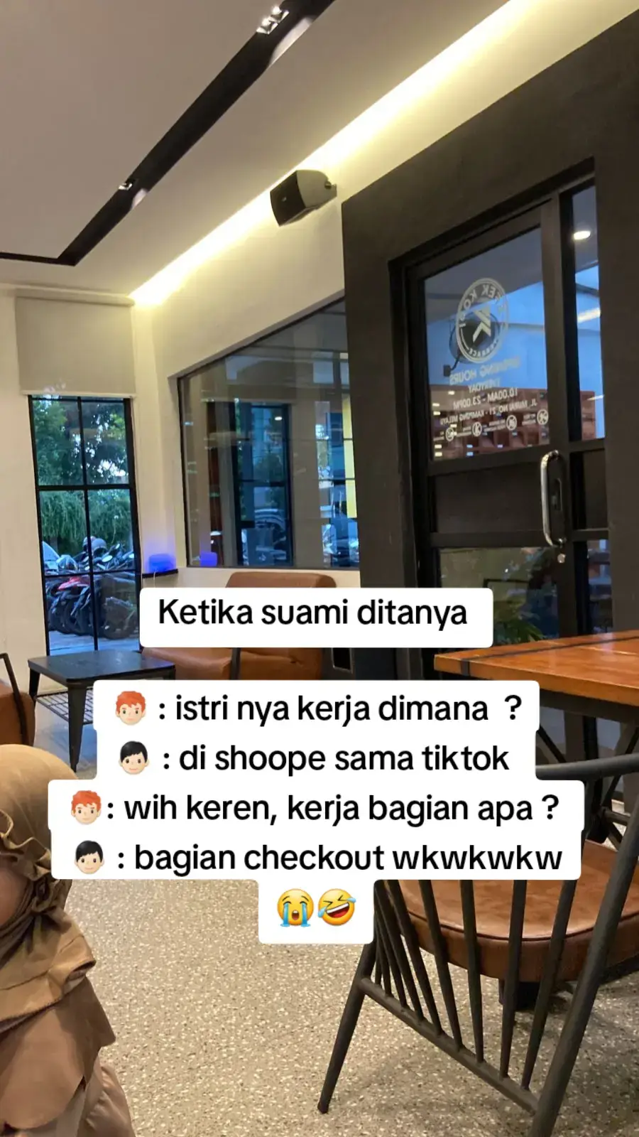 Suami banyak rezeki istri bahagia 😆🤭🥰 sing penting doa kan terus suami nya yahhh hehehe  #viral #fyp #foryou #fypシ゚viral #bahagiaselalu #quotes 