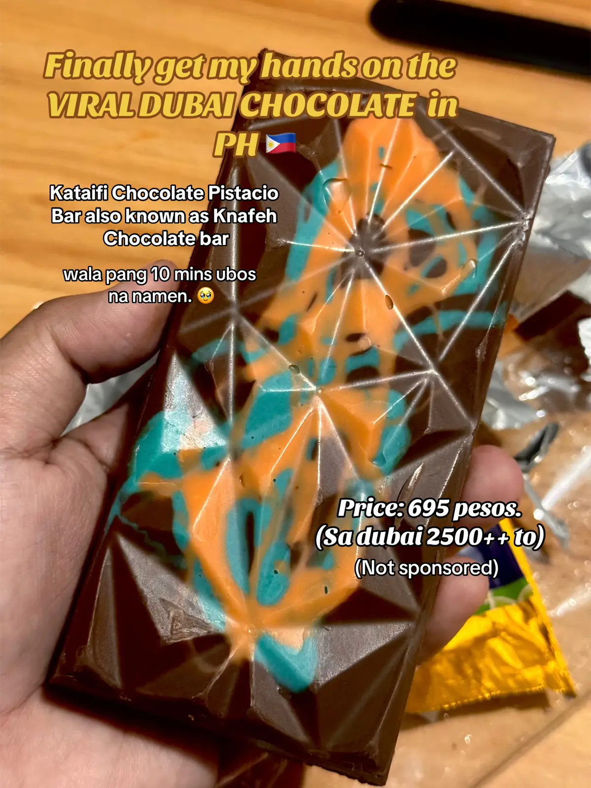 My honest take on the viral chocolate bar.  FINALLY tried the VIRAL DUBAI CHOCOLATE!!! umabot na sa pilipinas yung nagtitinda ng Kataifi chocolate. Ilang araw ako nagcheck sa tiktok if may mga seller ba neto. So glad i bump to their tiktokpage @Bueno Barks  and then followed their IG! sobrang heavenly and it worth it tlaga for me. #viralchocolate #kataifi #dubaichocolate #knafehbar #kunafaviral #tiktokfoodie #tiktokfood 